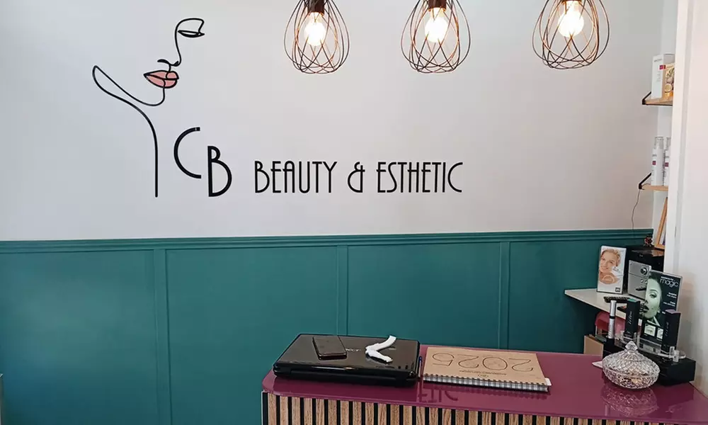 Rejuvenecimiento facial con láser y velo de colágeno luminoso