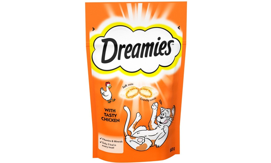 Image 2: Dreamies Adult Cat Treats
