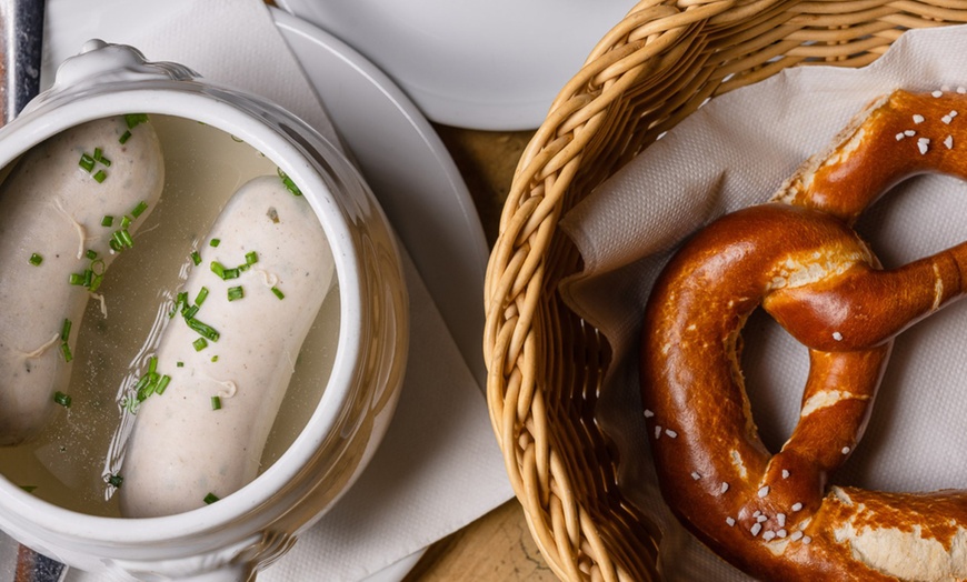 Image 3: Bayerischer Familienbrunch am Sonntag mit Buffet für 2 Personen