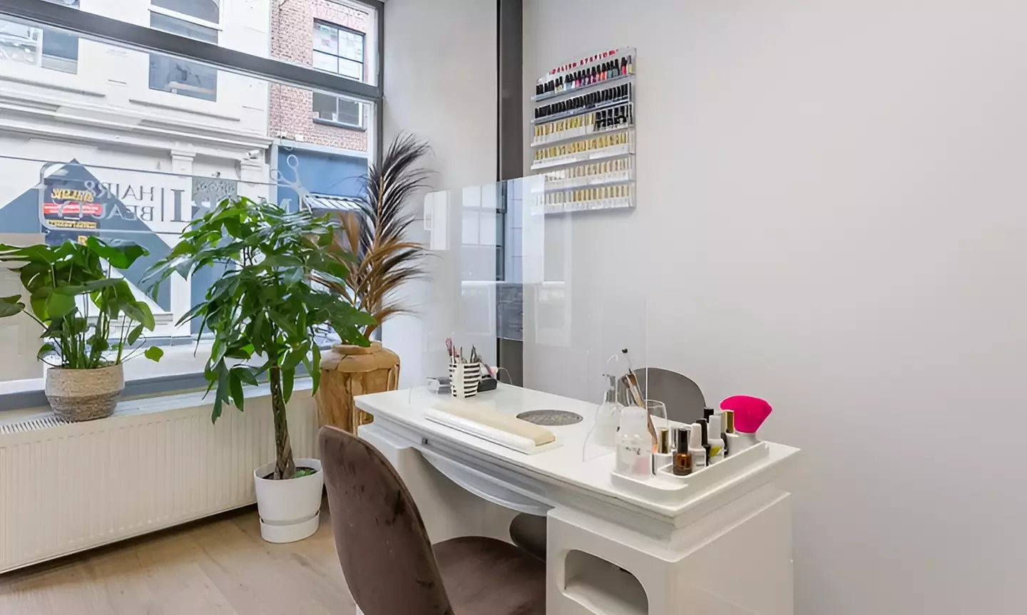 Verwenmoment voor handen en voeten met verzorgende behandelingen