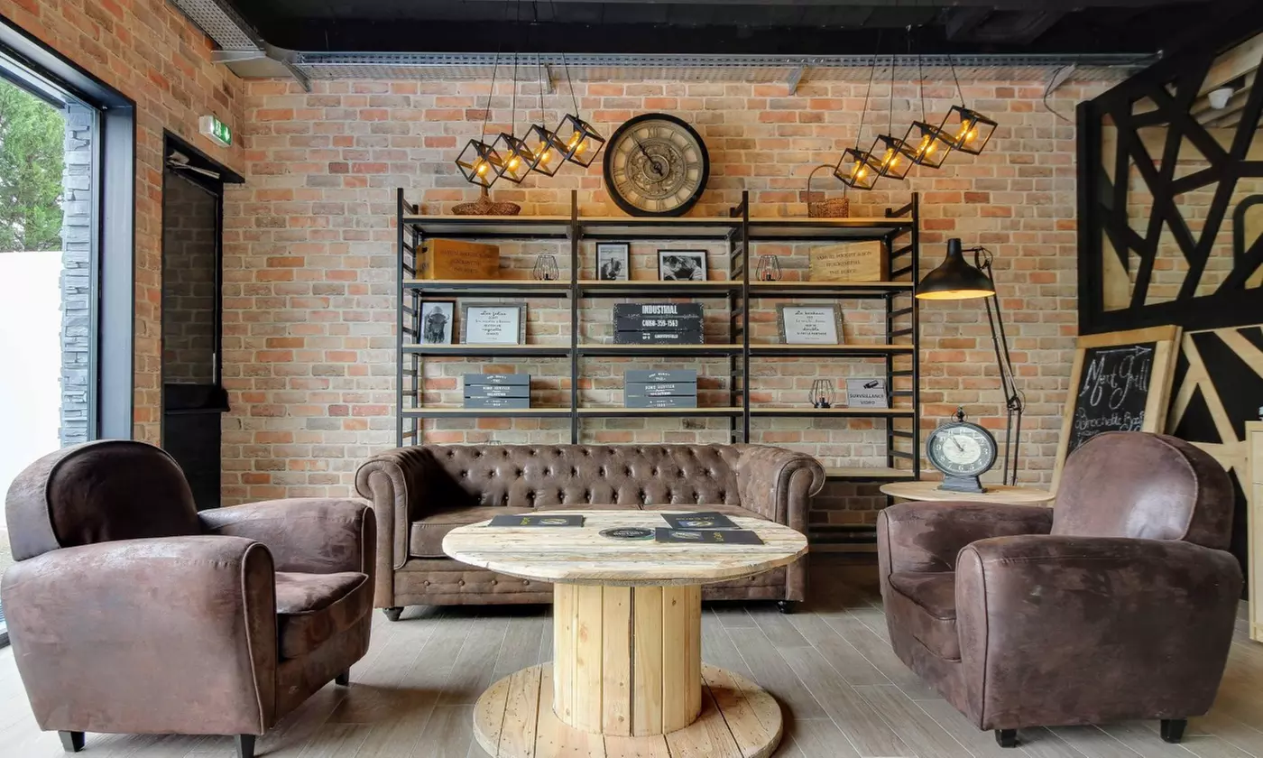 Grillades mixtes à partager dans un steakhouse chaleureux