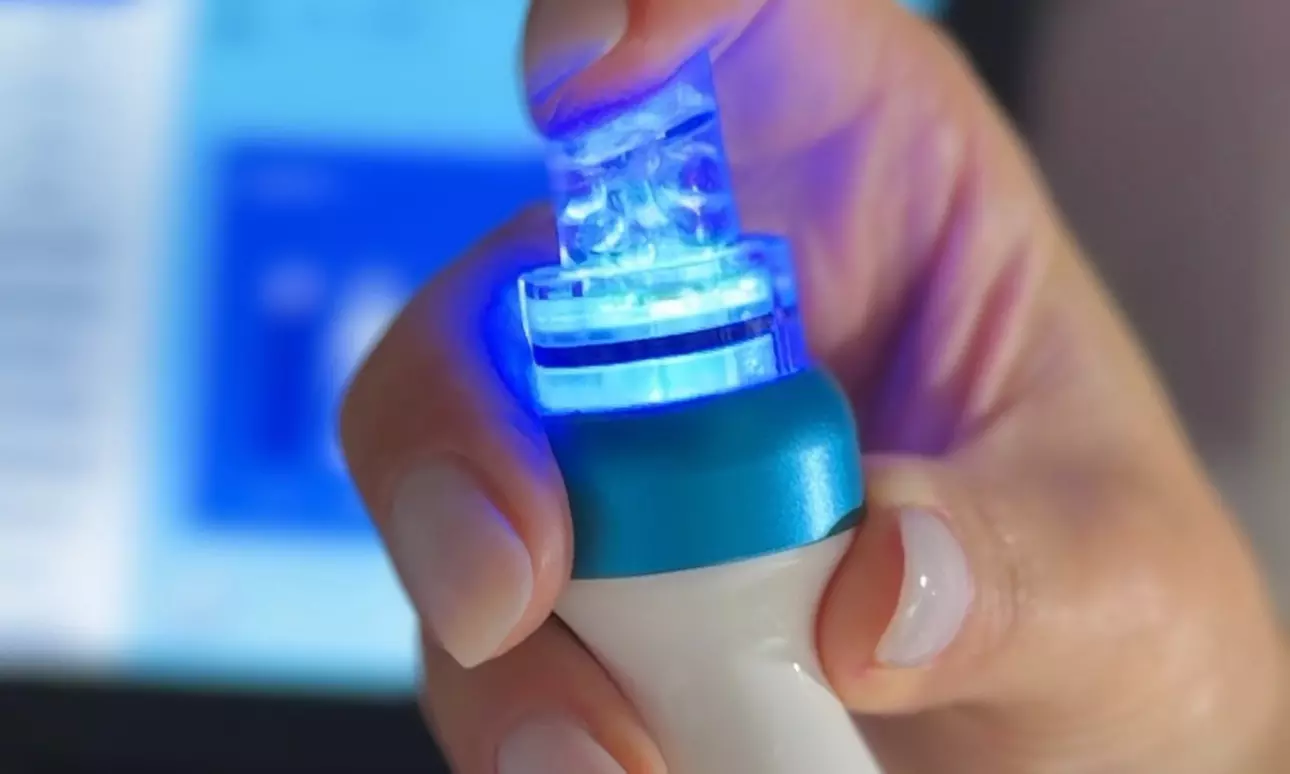 Bis zu 90 Min. Aquafacial mit optionaler Gesichtsmassage für 1 Person