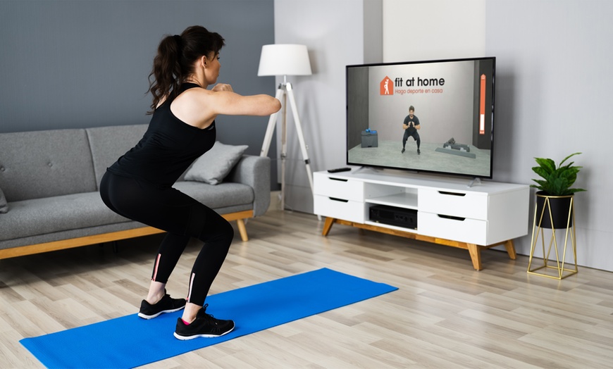 Image 7: ¡Ponte en forma desde casa! Hasta 1 año de suscripción a Fit at Home