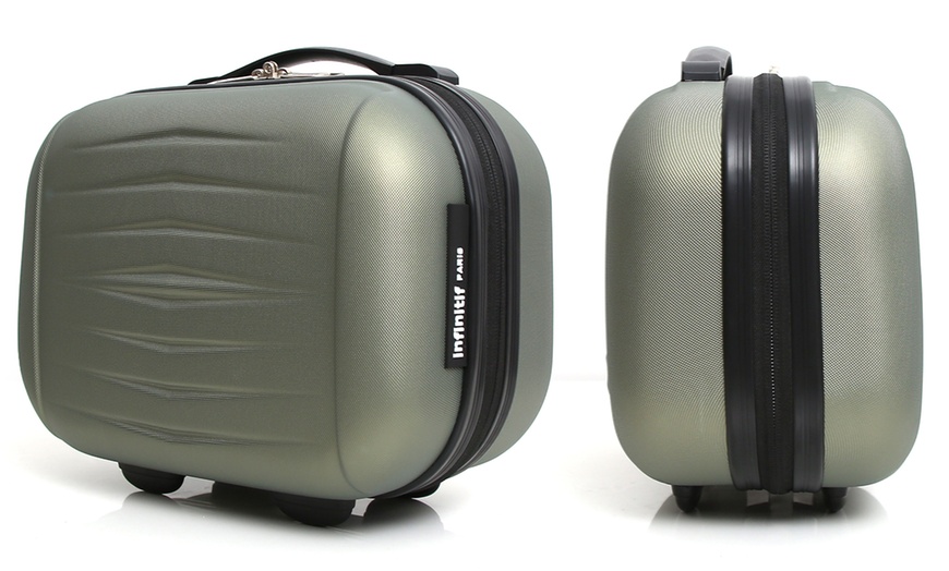 Image 16: Cabin and Vanity Case Luggage Set