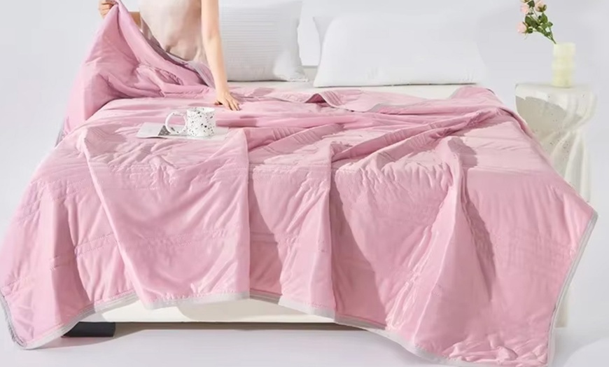 Image 9: FREE SHIPPING: Cooling Air Conditioner Blanket