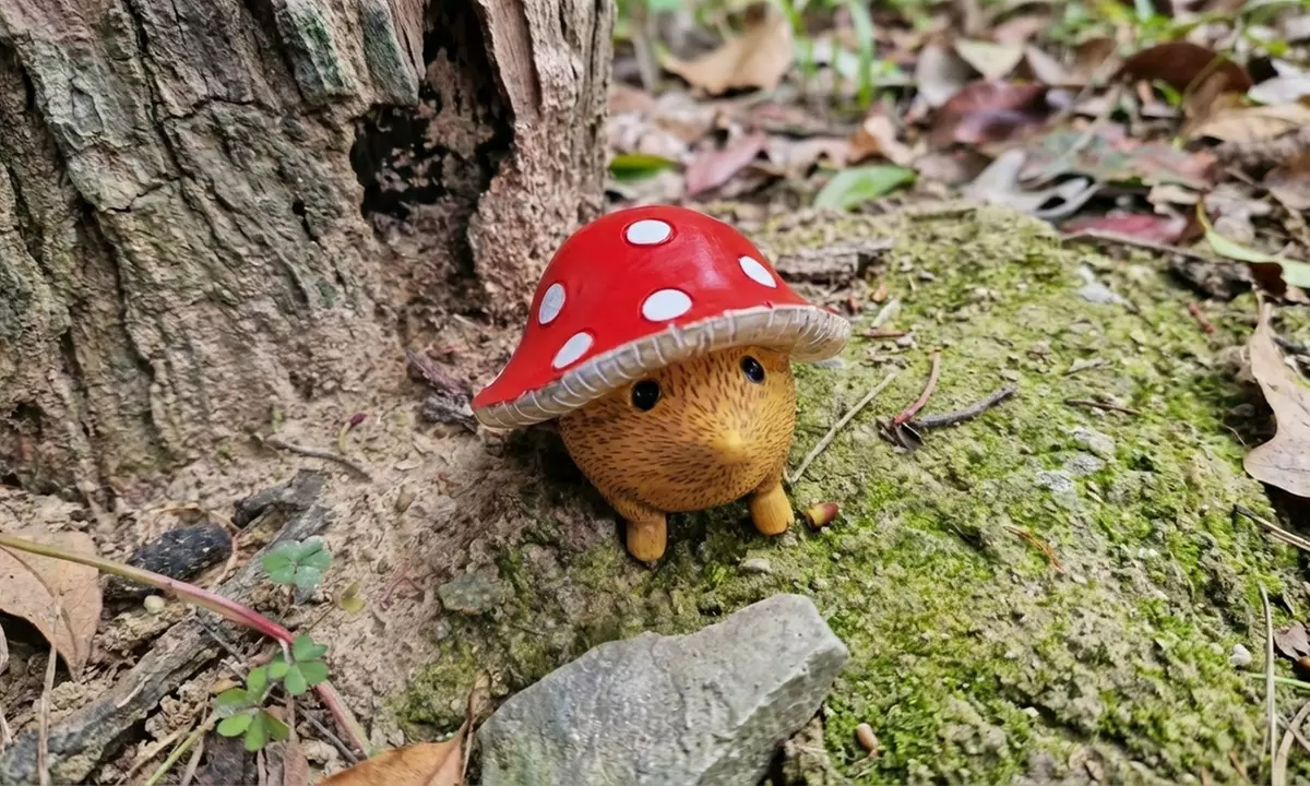 Hedgehog Mushroom Garden Figurines - Set of Three Resin Ornaments