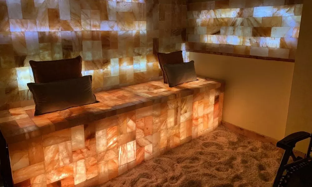 Relax with a Holiday Special: One Month Salty Lounge Membership