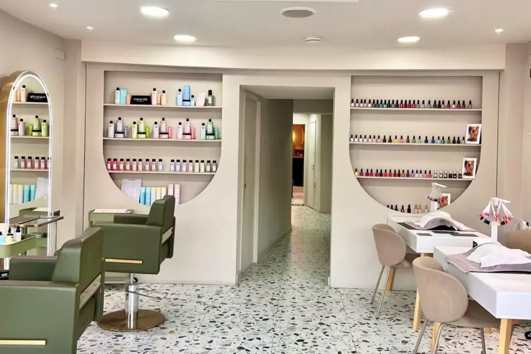 Up to 57% Off on Waxing - Unisex at MamiYaba