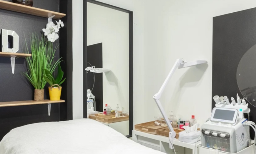 Image 8: Massage sur mesure ou californien avec soin du visage en option