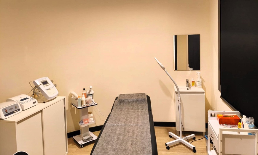 Image 3: Maderoterapia y presoterapia: 2, 4 o 6 sesiones anticelulitis de 1 h 