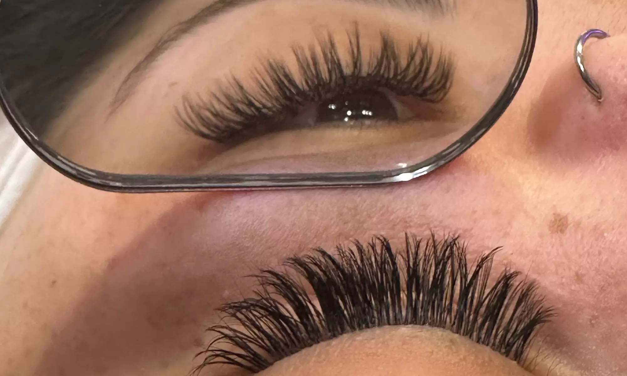 Enhance Beauty: Full Set of Classic, Hybrid or Volume Lash Extensions
