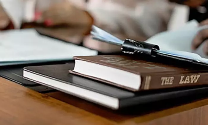 Profesjonalne konsultacje prawne z różnych dziedzin prawa