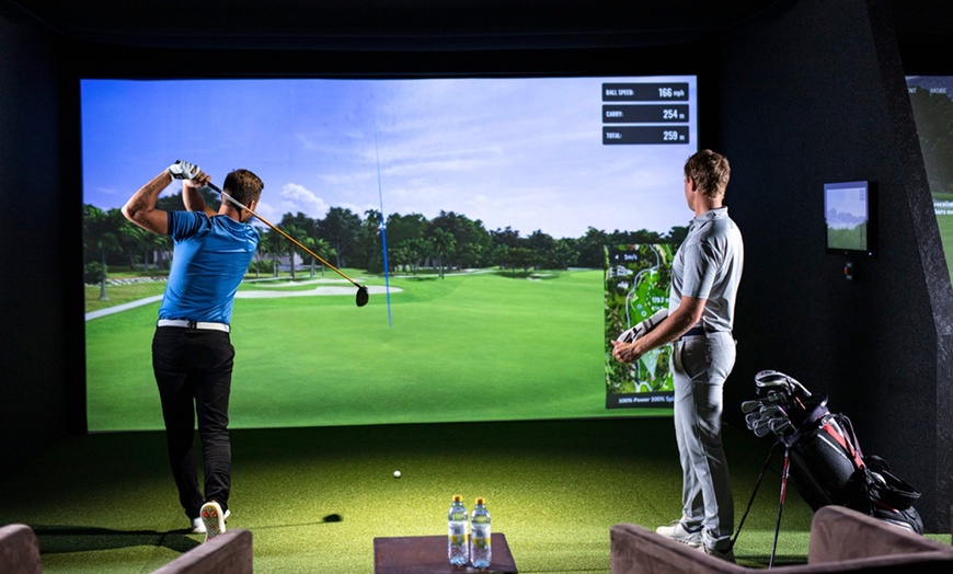 Image 2: 1 - 2 Std. Badminton, Indoor-Golf oder Tischtennis für 2 Pers.