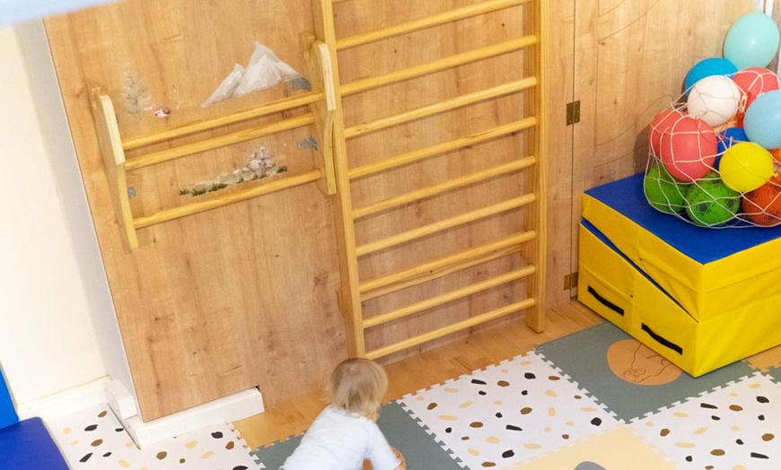 Image 2: 2, 5 Std. Eintritt in Kindercafé für 1-2 Erwachsene & 1-2 Babys/Kinder