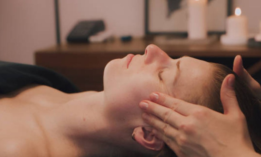 Image 13: Facial express, profunda o hydrofacial con kobido y tratamiento