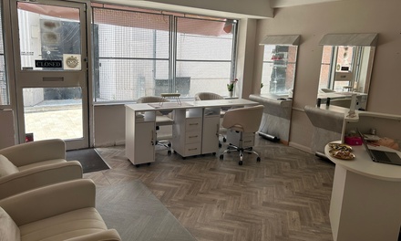 One Full Set of Hybrid Eyelash Extensions - Odo Luxe Beauty & Aesthetics