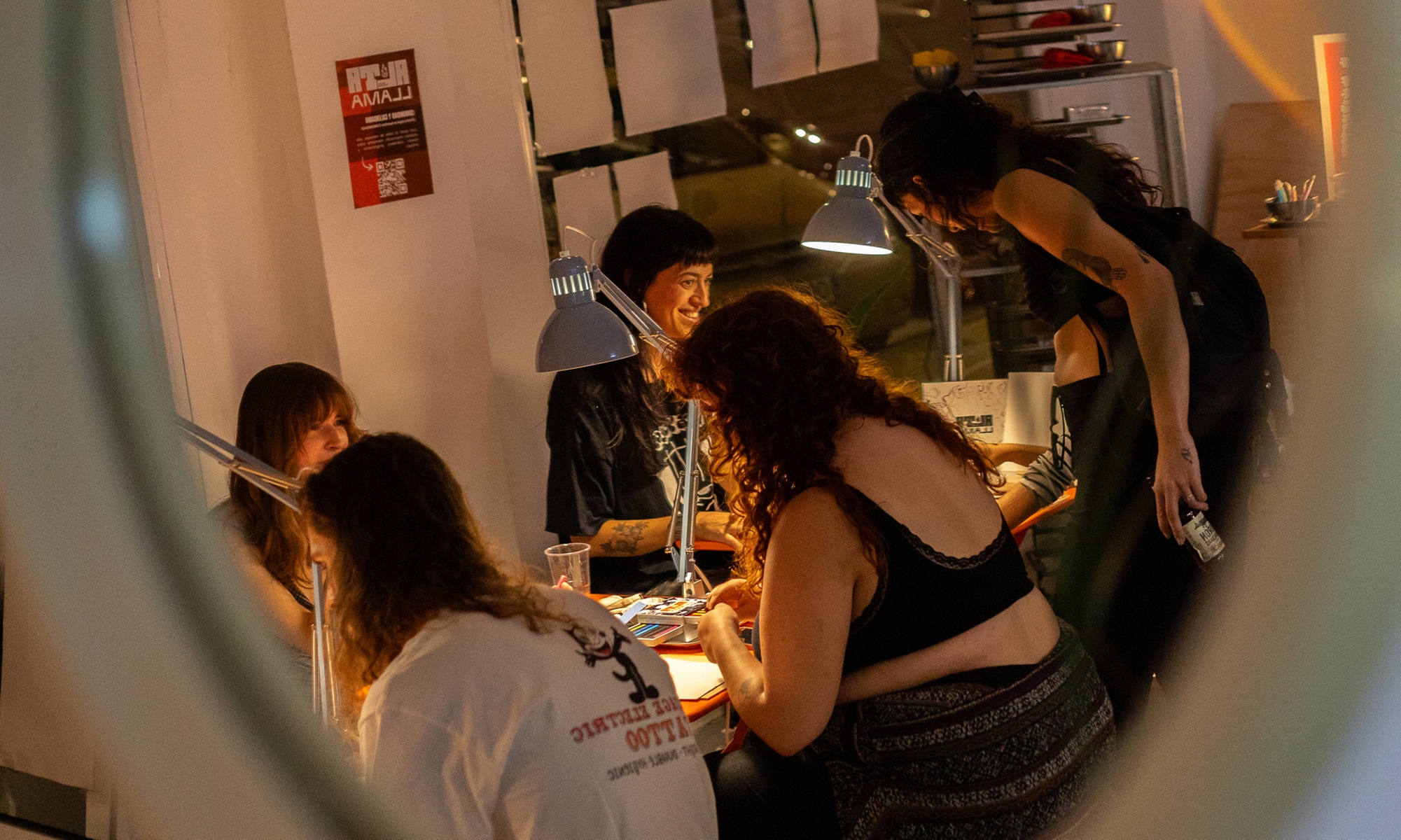 Taller creativo a elegir con bebida ilimitada para 1 o 2 personas