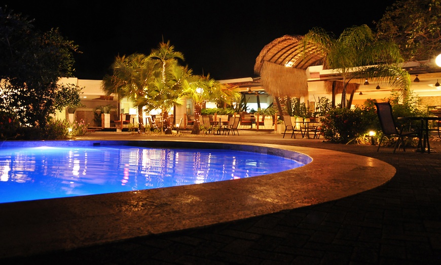 Image 5: ✈ 3- or 5-Night All-Inclusive Costa Rica Vacation with Air 