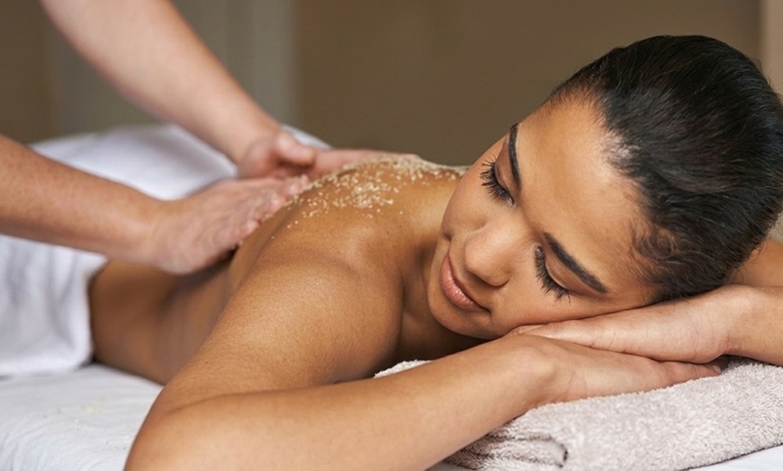 Image 5: 2, 3 and 4 Hour Spa Day Packages with Massage Detox for Female Only
