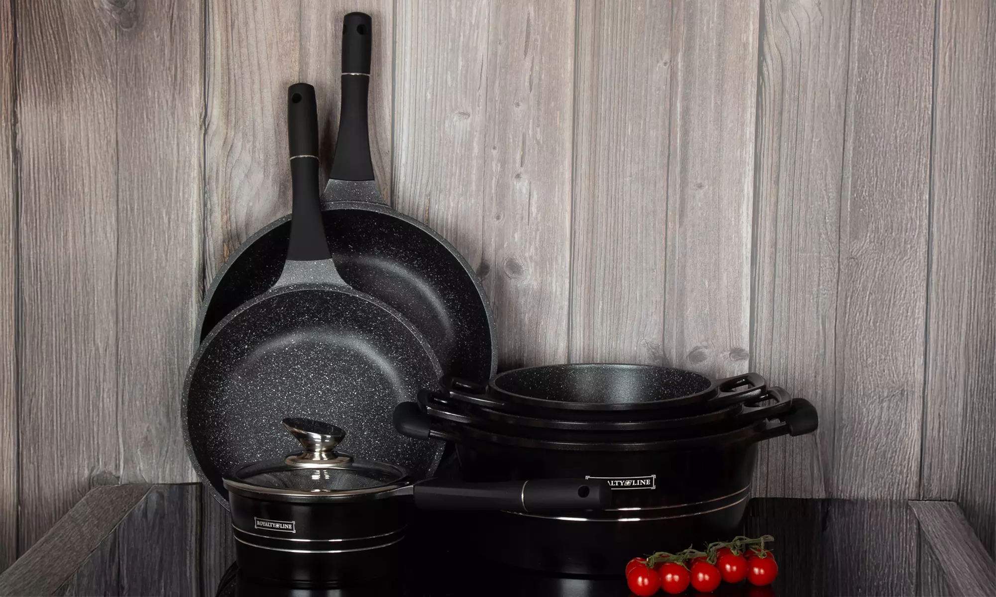 Batterie de cuisine 17 pièces en aluminium de Royalty Line