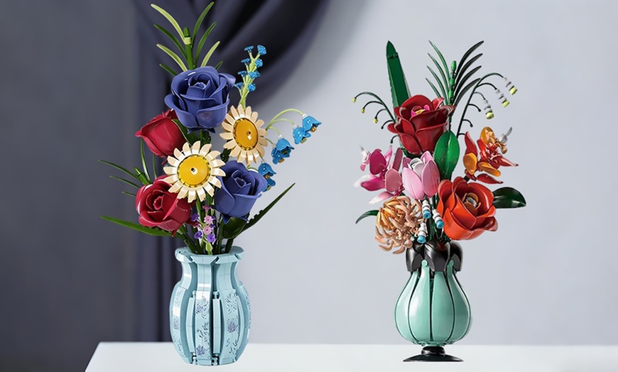 Image 1: Blumenstrauß-Baustein-Set mit Vase