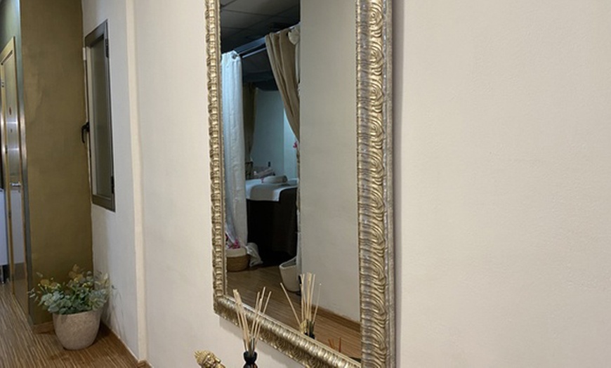 Image 7: 1 o 2 sesiones con radiofrecuencia Indiba y electroestimulación para 1