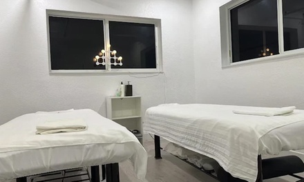 60 Min Swedish, Deep Tissue or Thai Massage with Hot Towels - Massage & Oriental Spa