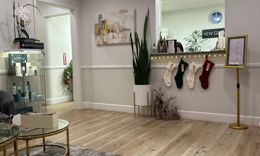 Image 6: Achieve a Youthful Look with 20, 40, 50, or 60 Units of Botox 