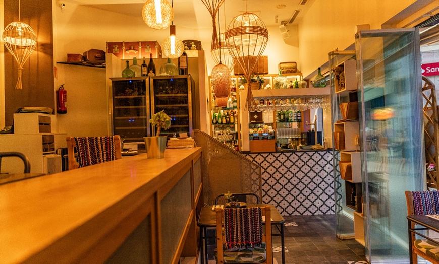 Image 8: Menú Wine and Food y Menú Premium para 2 o 4 personas 
