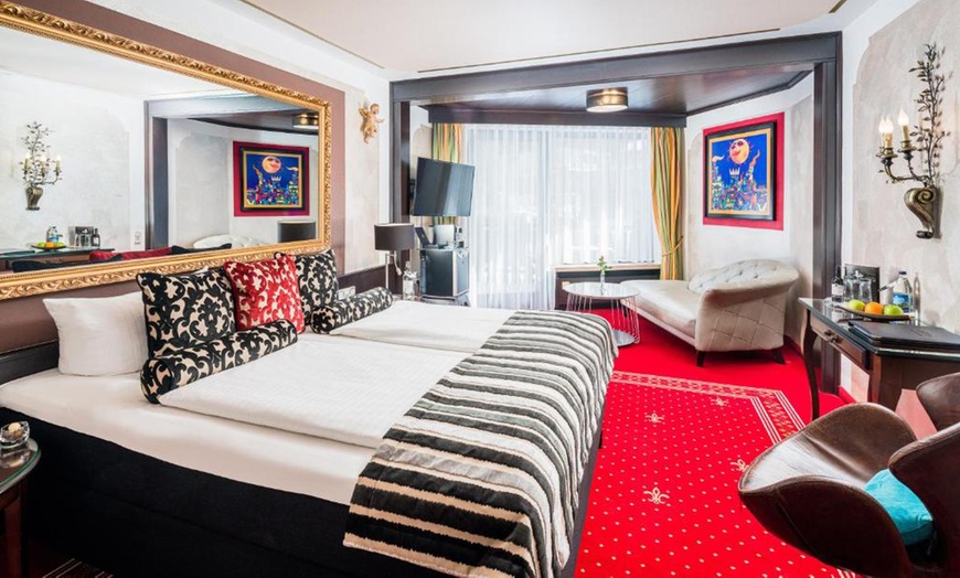 Image 5: Oberstaufen im Allgäu: Deluxe-Doppelzimmer inkl. 3/4 Pension & Spa