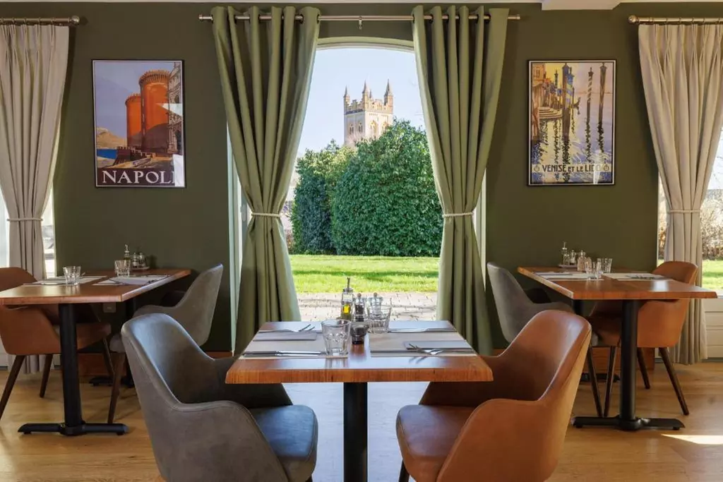 Devon: 1-3 Nights stay with Dining & Breakfast Options