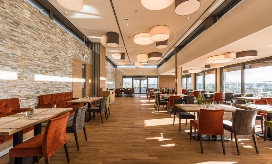 Image 13: Köln: 1-8 Nächte für Zwei inkl. Frühstück, Upgrade & Parken