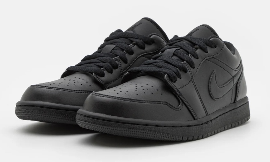 Image 2: Nike Air Jordan Low Men's Trainers