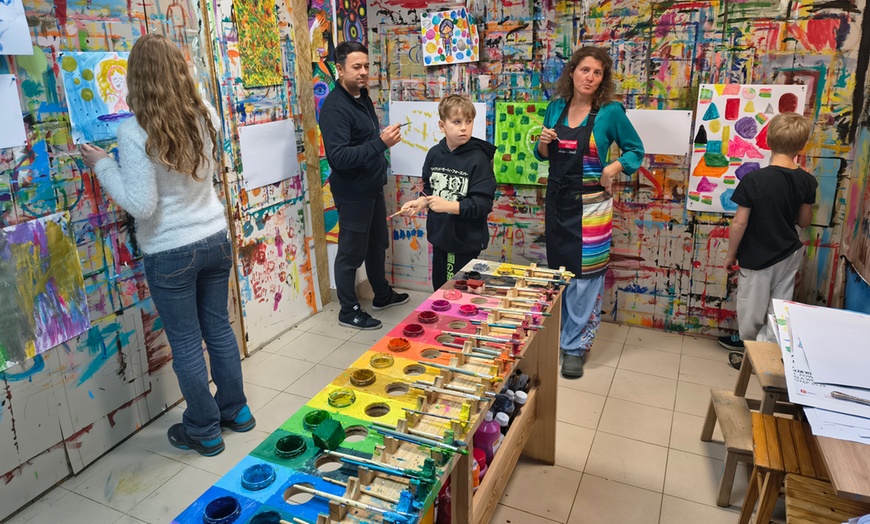 Image 3: Maluj bez ocen i schematów: swobodne zajęcia malarskie metodą Sterna