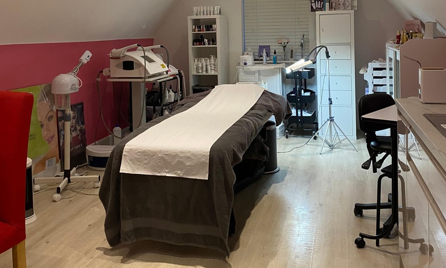 Image 2: CACI Facials, Hydrafacials & Microneedling