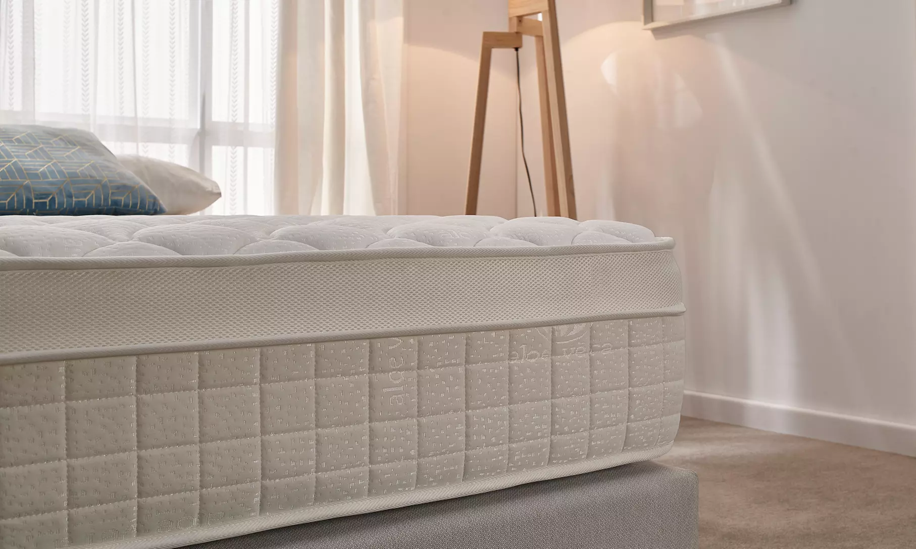 Colchón Box Spring con muelles ensacados de 30 cm