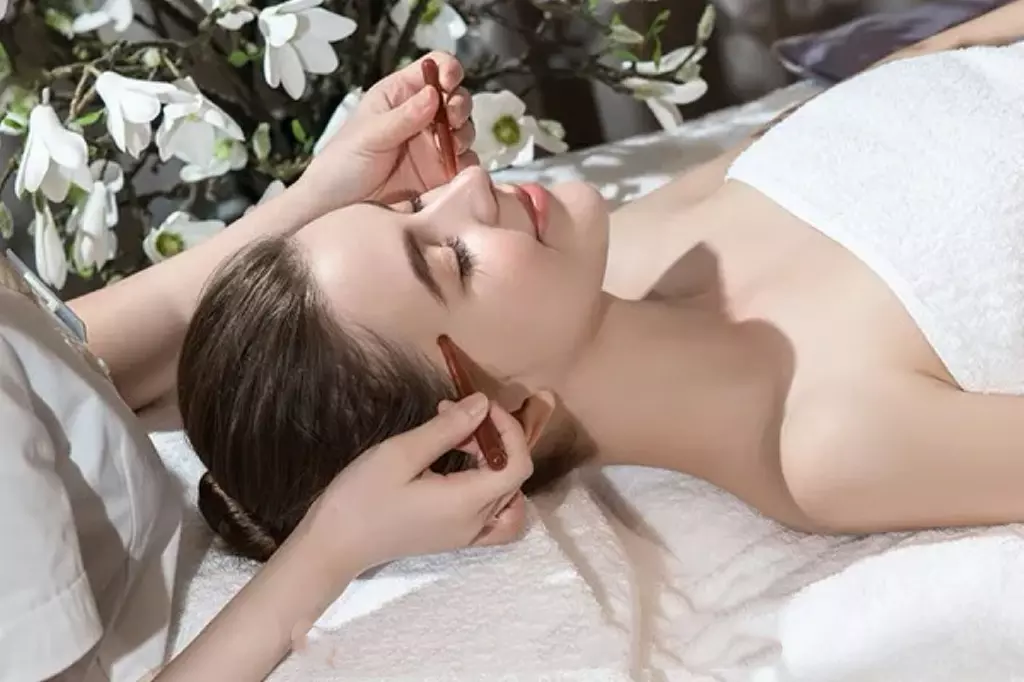 Lymphatic Drainage Massage: 60 & 90 Minute Sessions