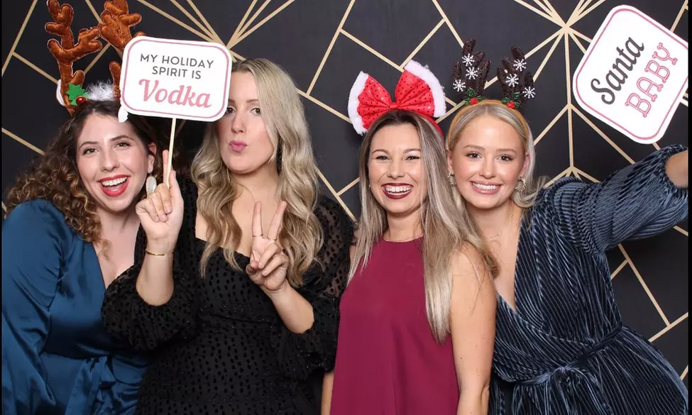 Get Marvleous Memories' 2-, 3-, or 4-Hr Photo Booth Rental with Prints,Backdrop, Setup & More (Up to 61% Off)