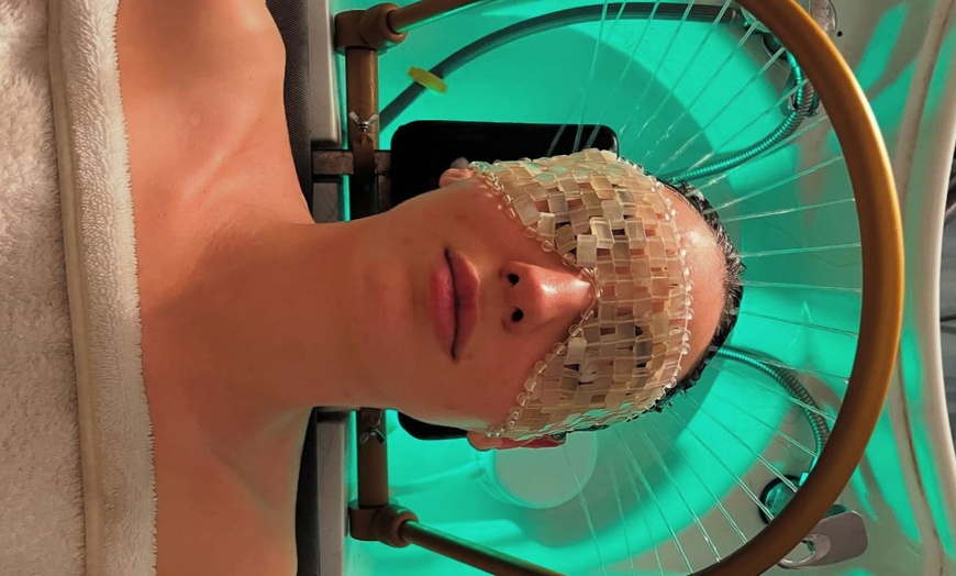 Image 4: Holistic head spa de 60 o 90 minutos con masaje de pies para 1 persona