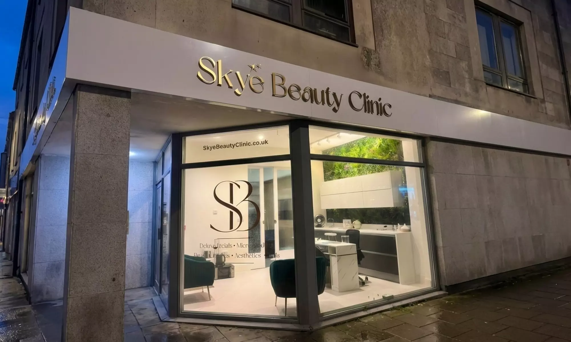 One or Three Facials – Glass Skin, Deluxe, Peel & Microneedling