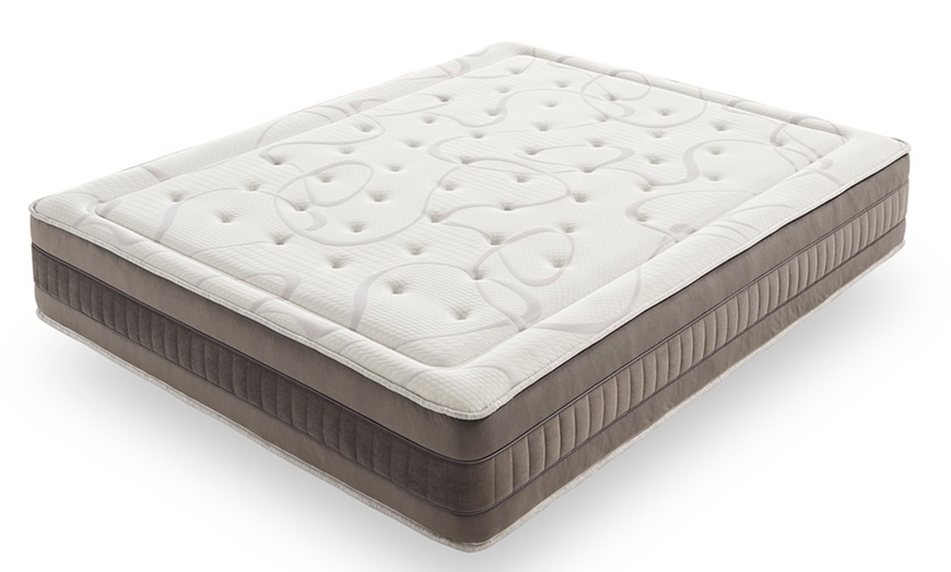 Image 5: Magnus Premium Memory Foam Mattress; Medium-High Firmness