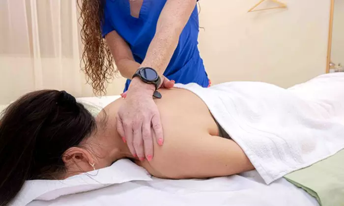 60-Min Deep Tissue or Swedish / 3 or 5-Pack 60-Min Massage of Choice