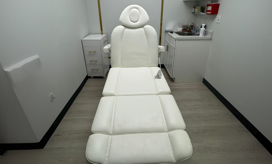 Image 3: Rejuvenate With Lymphatic Drainage Massage Featuring Wood Therapy