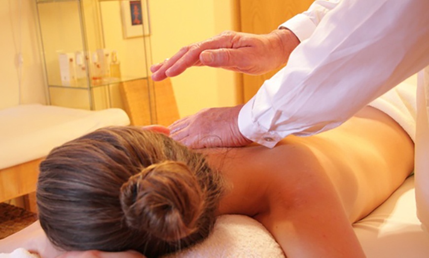 Image 6: De spanning en stress eruit laten kneden: massage naar keuze