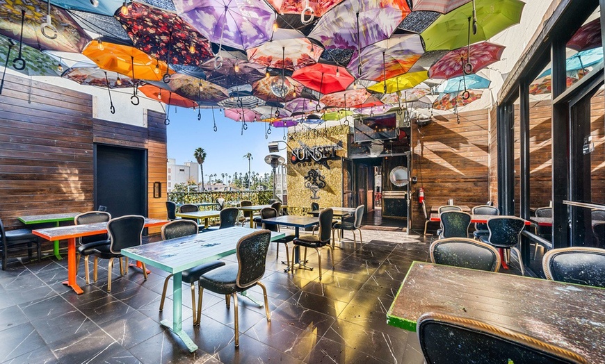 Image 4: Enjoy with 3 Month Membership for Sunset Hookah Lounge & More