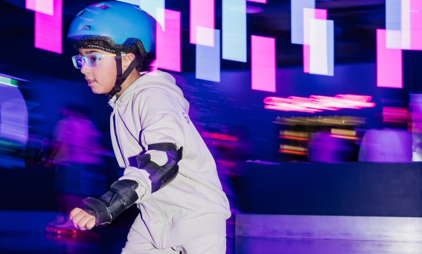 Image 4: Glide into Fun: Enjoy 45-Min Skate Rental for 1, 2, or 4 People 