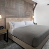Image 3: Boutique Hotel with Stunning Potomac Views and Central Location