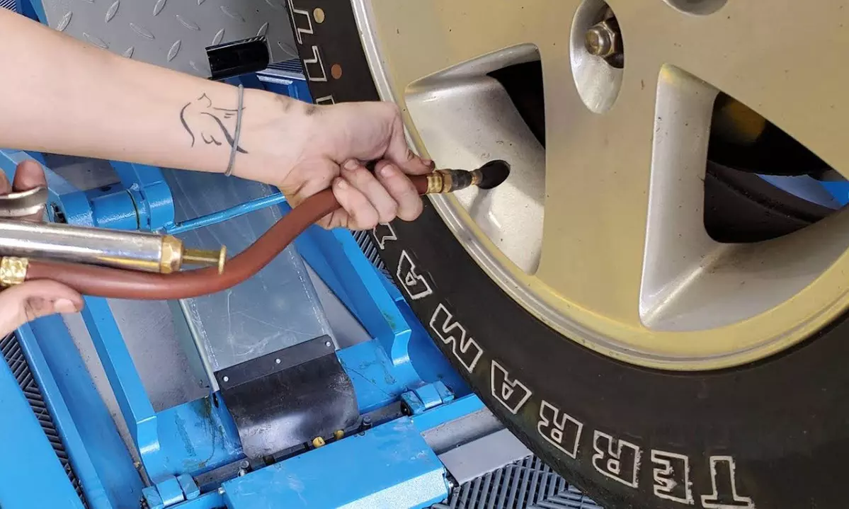 Synthetic or Full Synthetic Oil Change with Maintenance Inspection