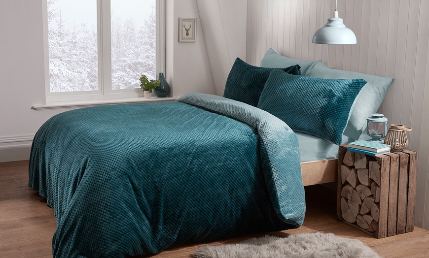 Image 10: Waffle Fleece Duvet Set