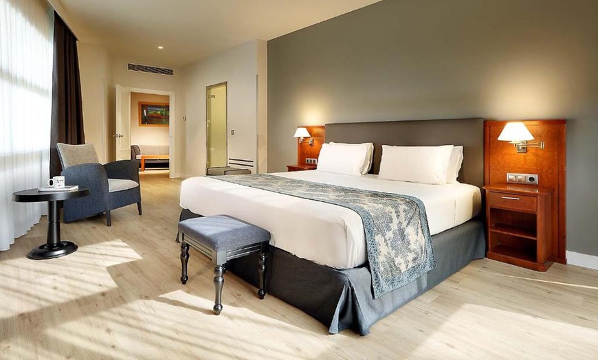 Image 6: ✈ Siviglia 4*: Volo più 2 o 3 notti in hotel